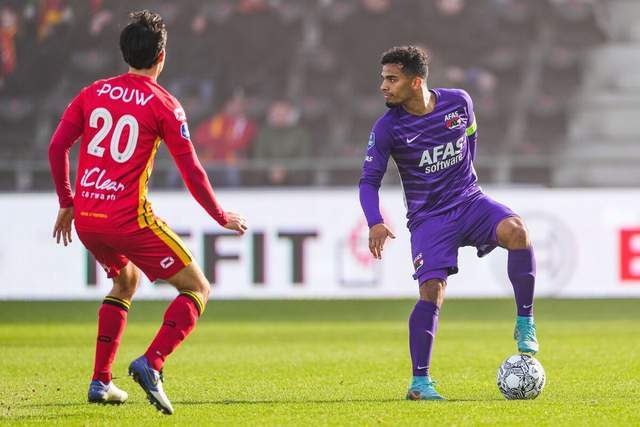 国王4人20+大胜马刺 步行者力克公牛止4连败